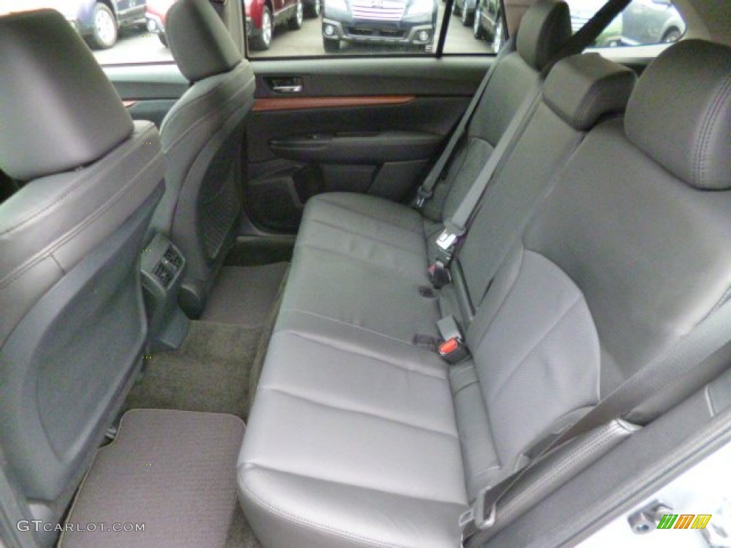 2014 Outback 2.5i Limited - Ice Silver Metallic / Black photo #14