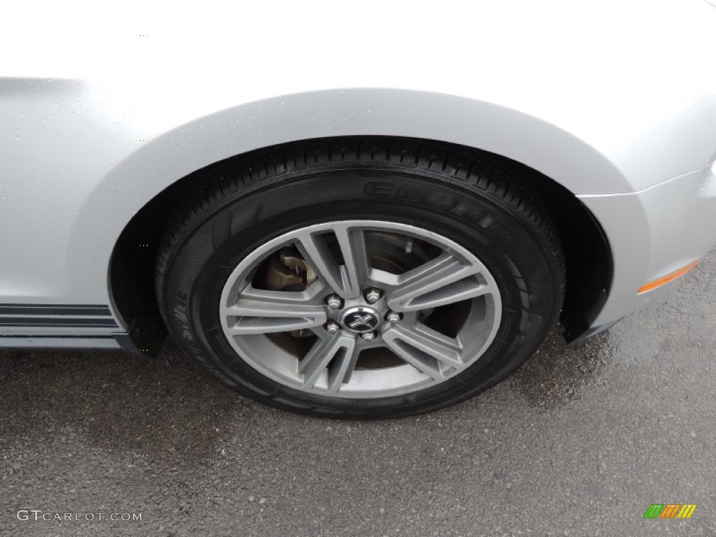 2010 Mustang V6 Coupe - Brilliant Silver Metallic / Stone photo #22