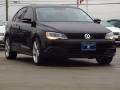 Black - Jetta SE Sedan Photo No. 1