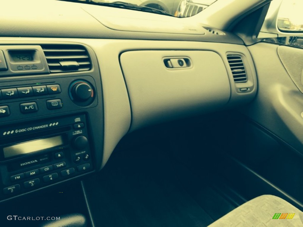 2004 Santa Fe GLS 4WD - Pewter / Gray photo #9