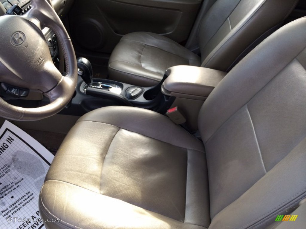 2004 Santa Fe GLS 4WD - Sandstone / Beige photo #23