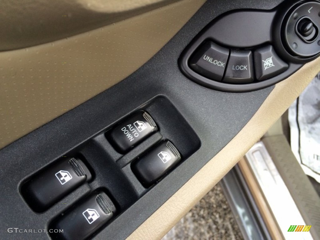 2004 Santa Fe GLS 4WD - Sandstone / Beige photo #43