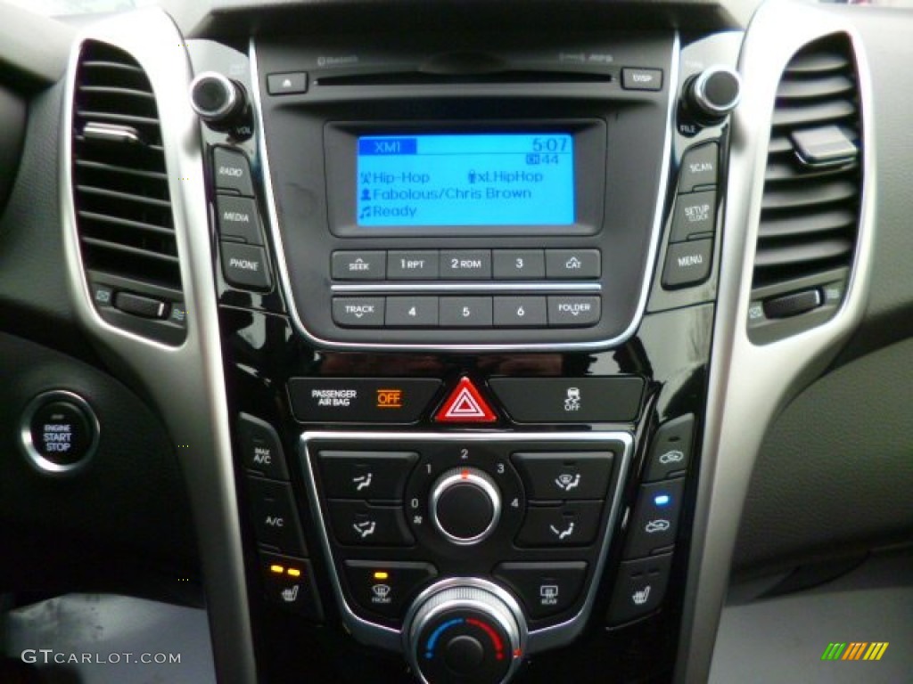 2013 Elantra GT - Black Noir Pearl / Black photo #19