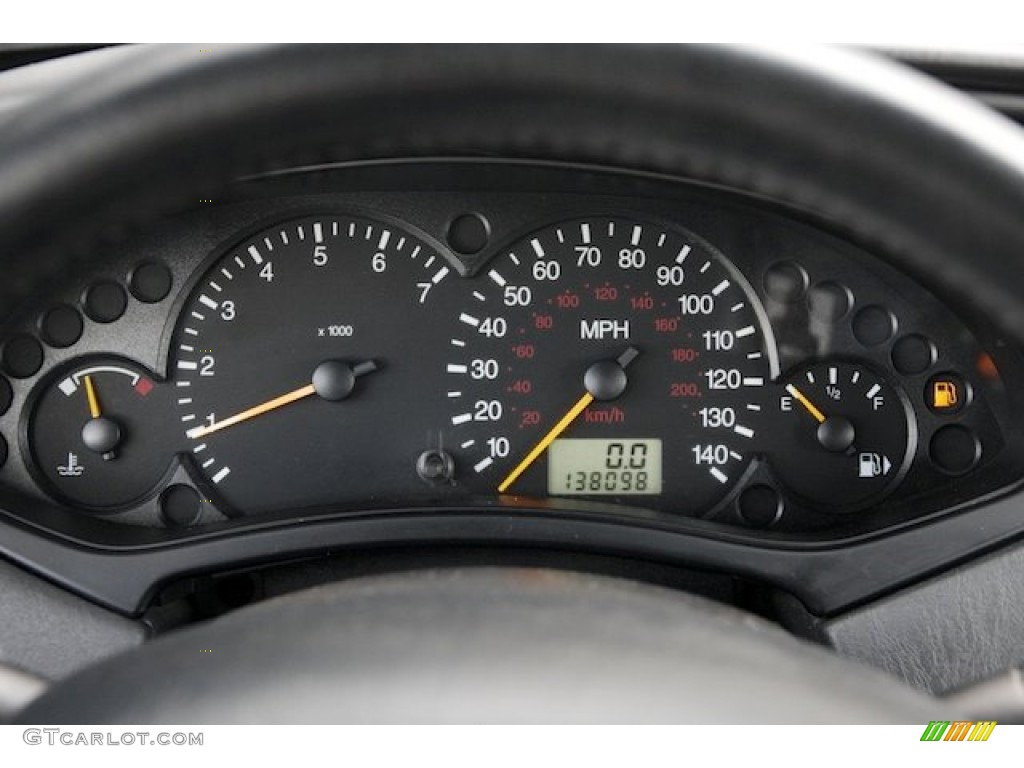 2004 Ford Focus ZX3 Coupe Gauges Photo #88679906