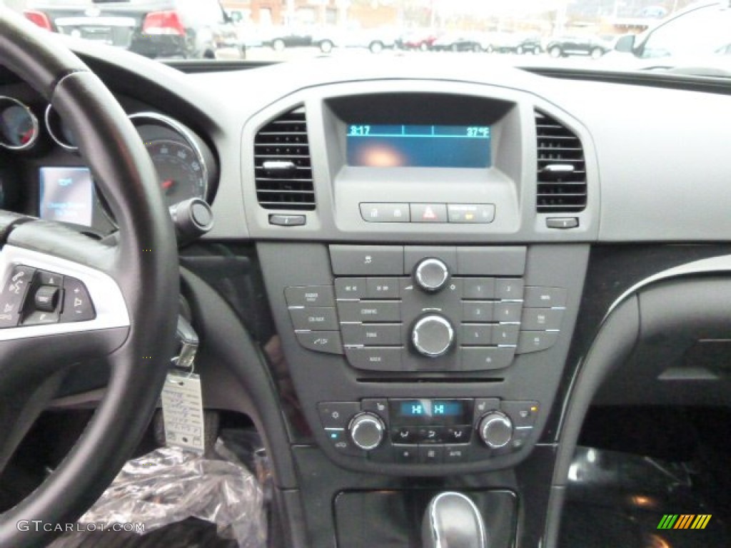 2011 Regal CXL - Majestic Blue Metallic / Ebony photo #16