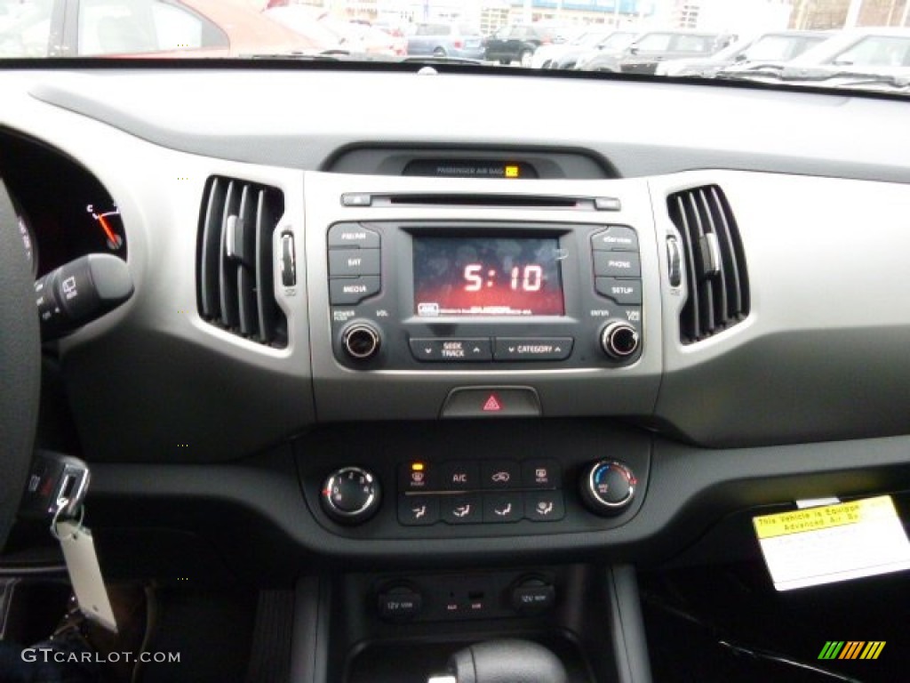 2014 Kia Sportage EX AWD Controls Photo #88682232