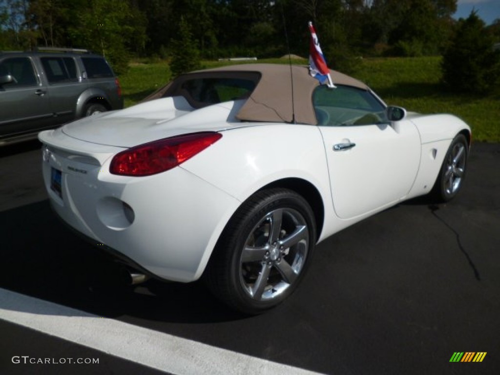 2007 Solstice Roadster - Pure White / Steel/Sand photo #7