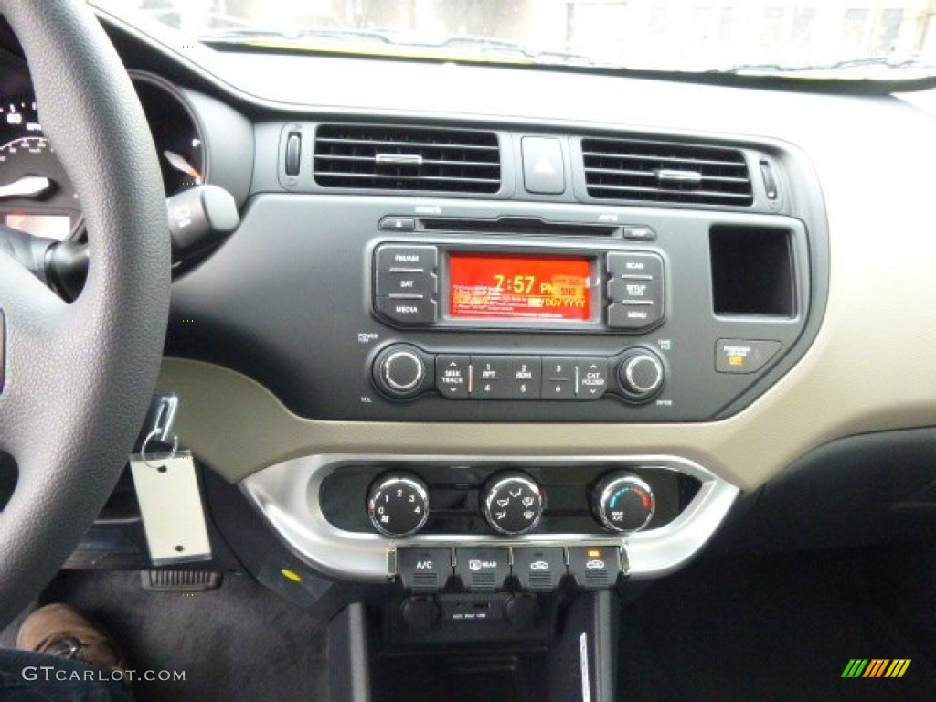 2014 Kia Rio LX Controls Photo #88682679