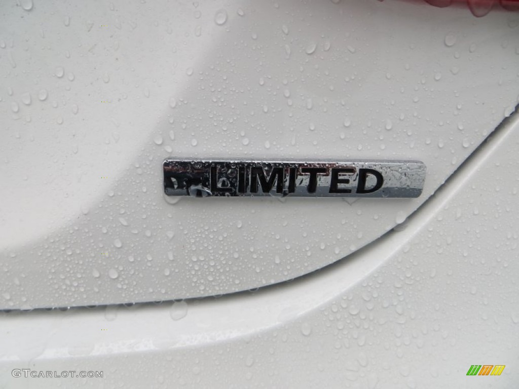 2014 Sonata Limited 2.0T - Pearl White / Black photo #16
