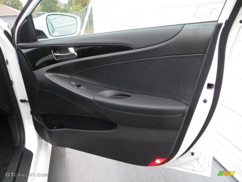 2014 Sonata SE - Pearl White / Black photo #16