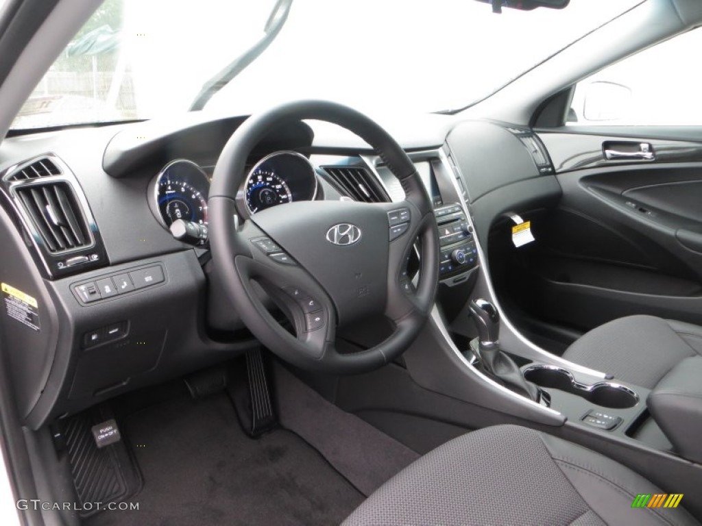 2014 Sonata SE - Pearl White / Black photo #24