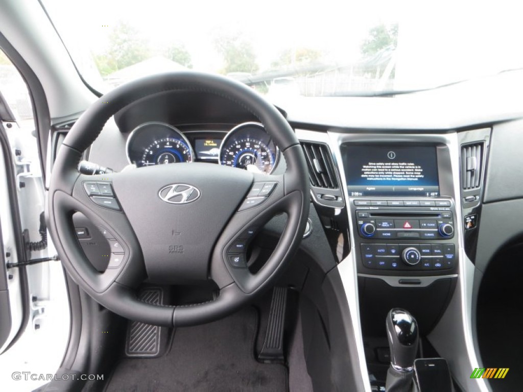 2014 Sonata SE - Pearl White / Black photo #28
