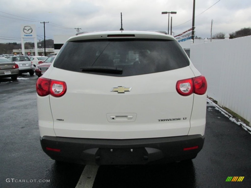 2010 Traverse LT AWD - Summit White / Ebony photo #5