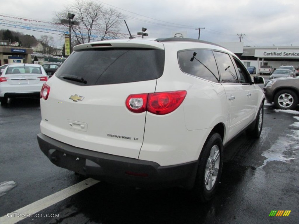 2010 Traverse LT AWD - Summit White / Ebony photo #6
