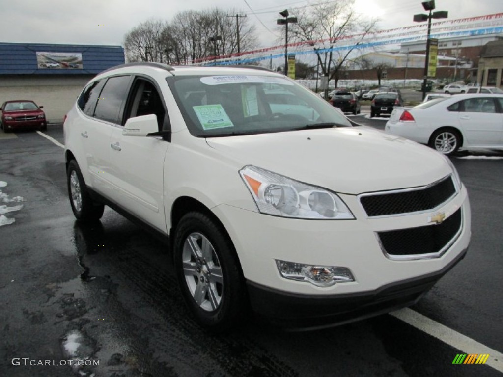 2010 Traverse LT AWD - Summit White / Ebony photo #7
