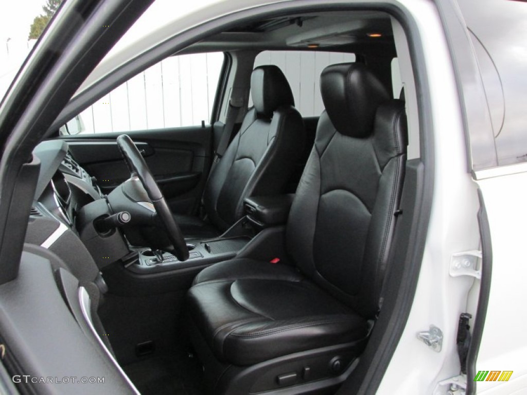 2010 Traverse LT AWD - Summit White / Ebony photo #11