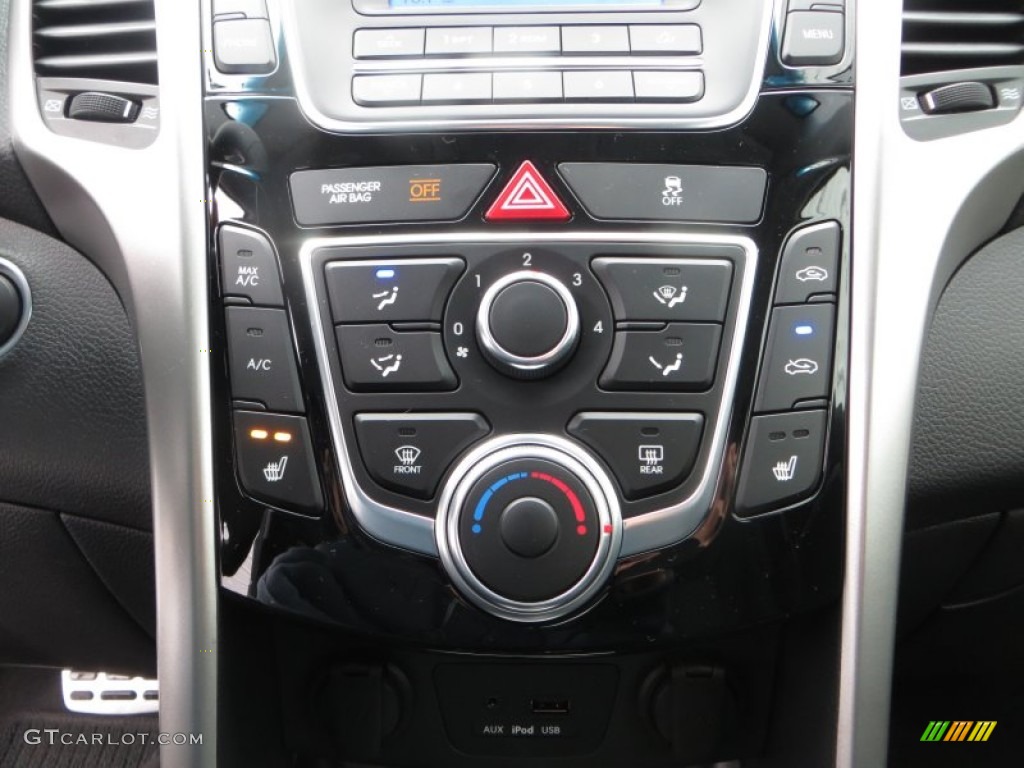 2013 Elantra GT - Silver / Black photo #30