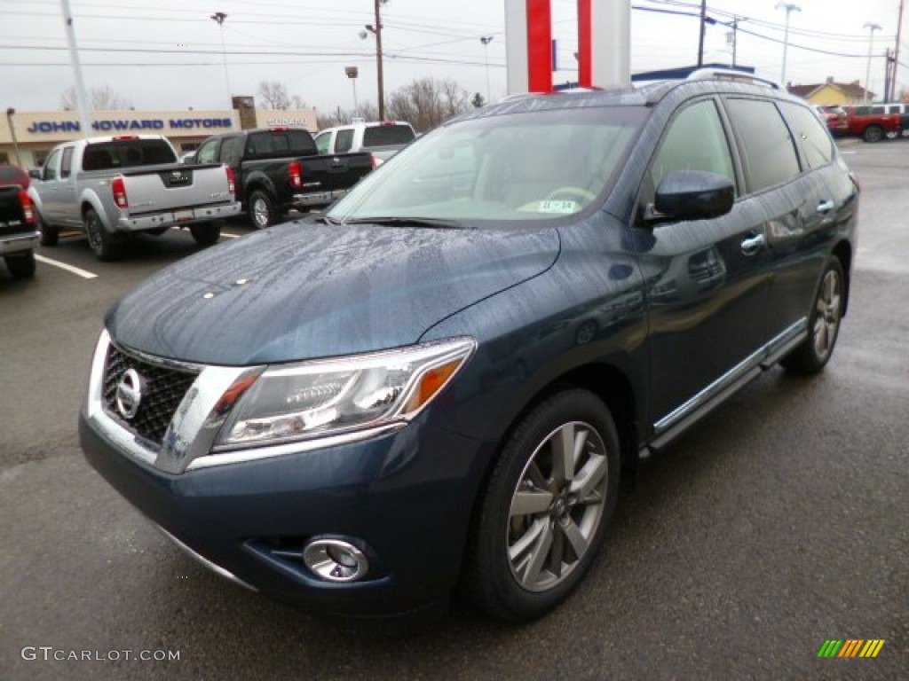 2014 Pathfinder Platinum AWD - Arctic Blue Metallic / Almond photo #2