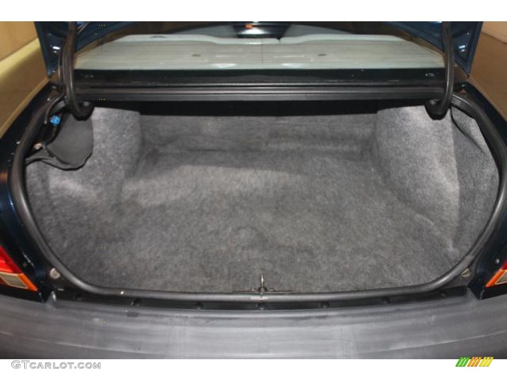 1998 Saturn S Series SL1 Sedan Trunk Photo #88690776