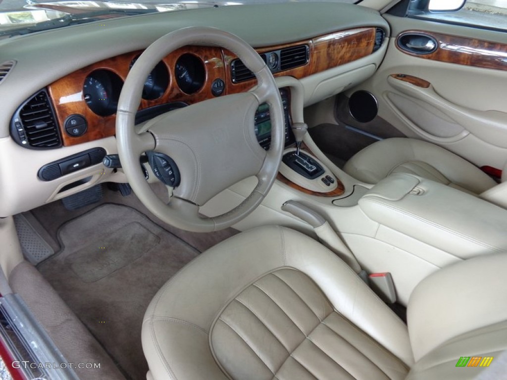 2000 XJ XJ8 - Carnival Red / Cashmere photo #29
