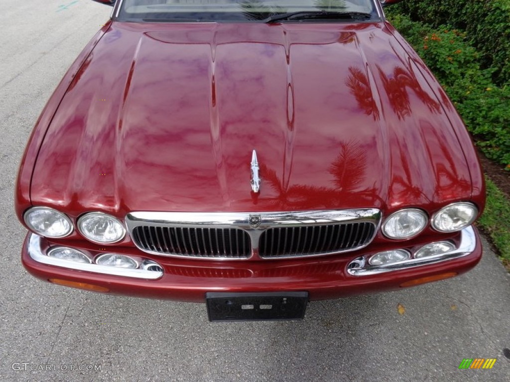 2000 XJ XJ8 - Carnival Red / Cashmere photo #51