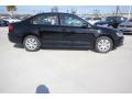 Black - Jetta SE Sedan Photo No. 8