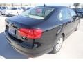 Black - Jetta SE Sedan Photo No. 9