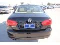 Black - Jetta SE Sedan Photo No. 10