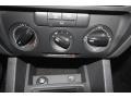 Black - Jetta SE Sedan Photo No. 16