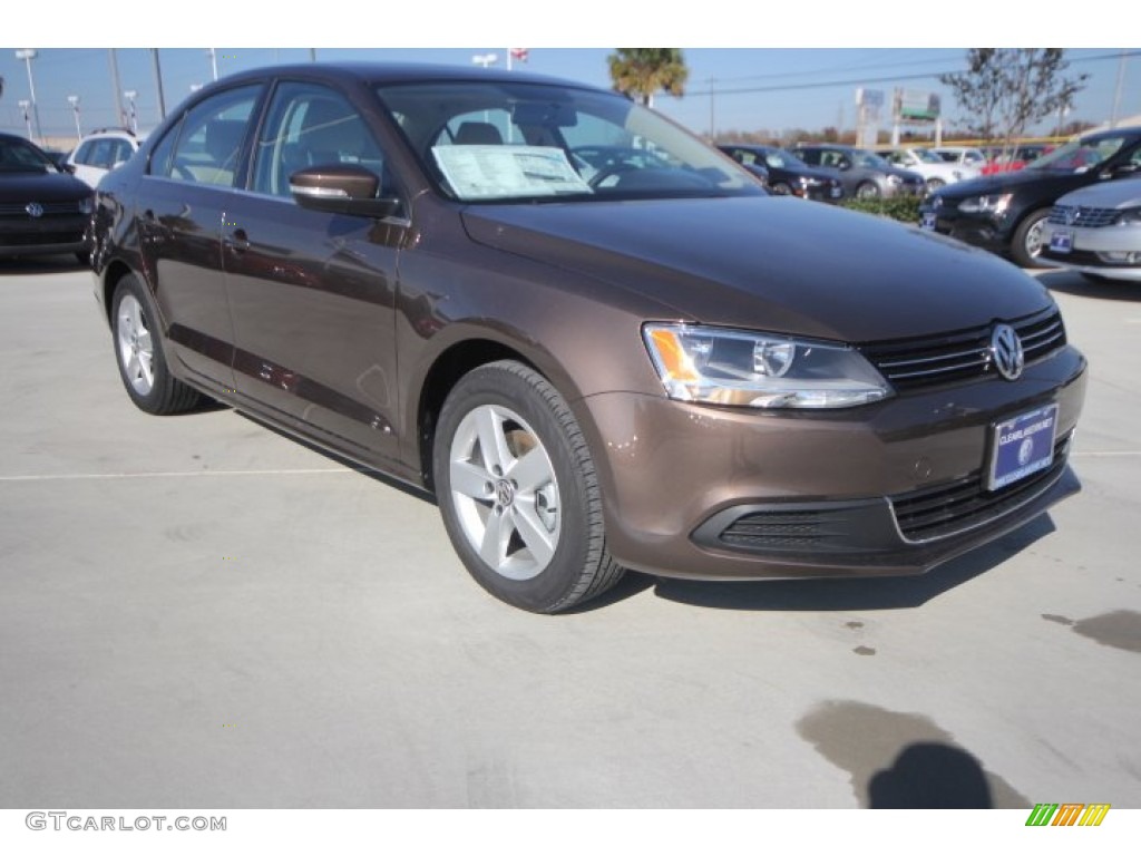 2014 Jetta TDI Sedan - Toffee Brown Metallic / Cornsilk Beige photo #1