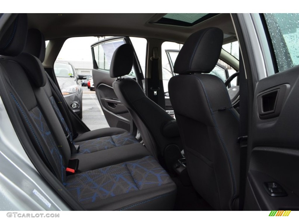 2012 Fiesta SE Hatchback - Ingot Silver Metallic / Charcoal Black/Blue photo #11
