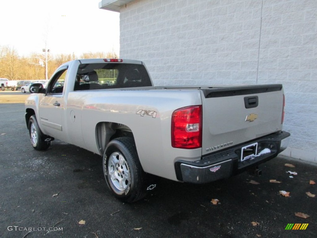 2008 Silverado 1500 LT Regular Cab 4x4 - Silver Birch Metallic / Ebony photo #4