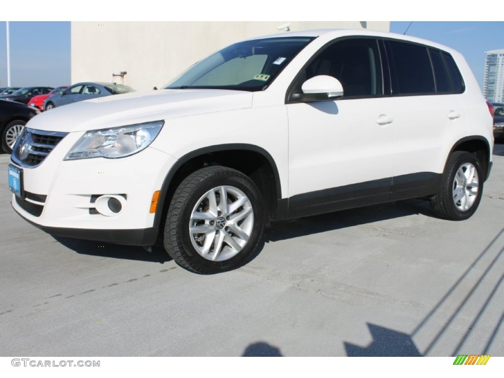 2011 Tiguan S - Candy White / Charcoal photo #5