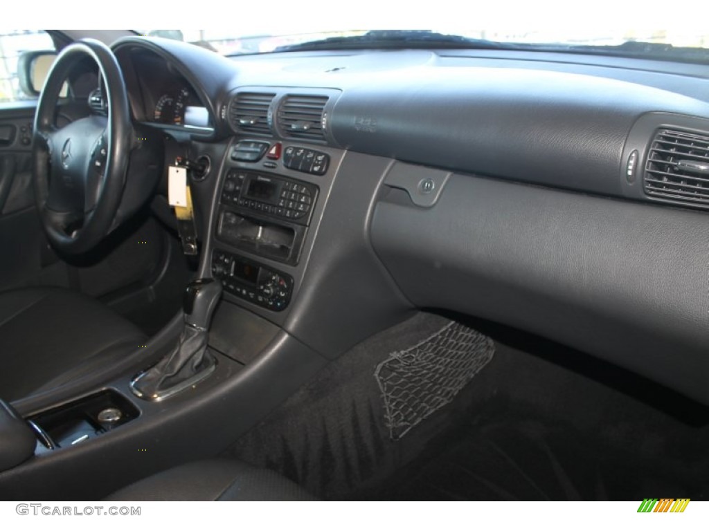 2001 C 320 Sedan - Brilliant Silver Metallic / Charcoal Black photo #33