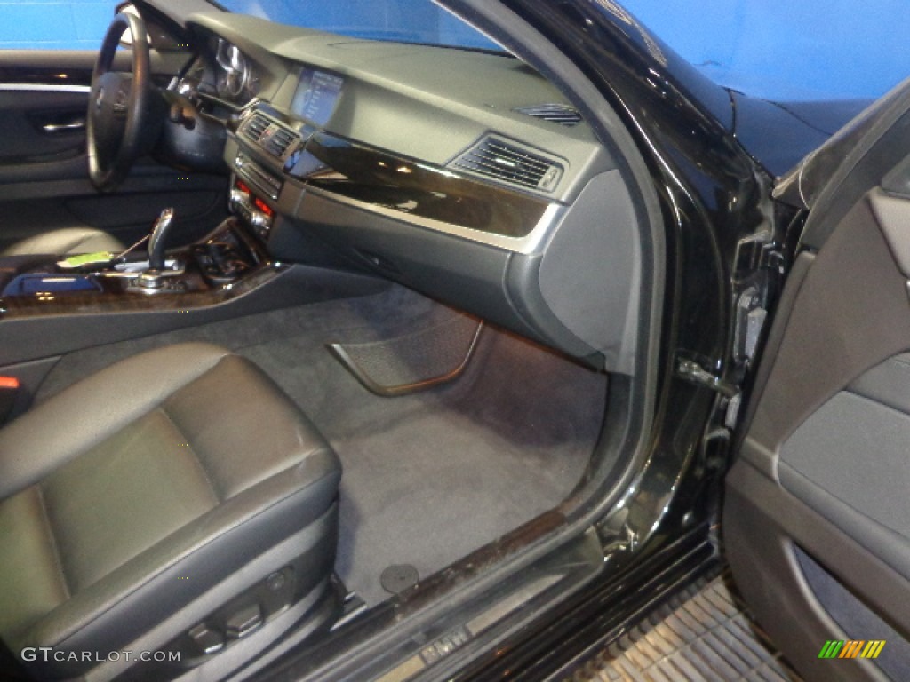 2011 5 Series 535i xDrive Sedan - Black Sapphire Metallic / Black photo #29