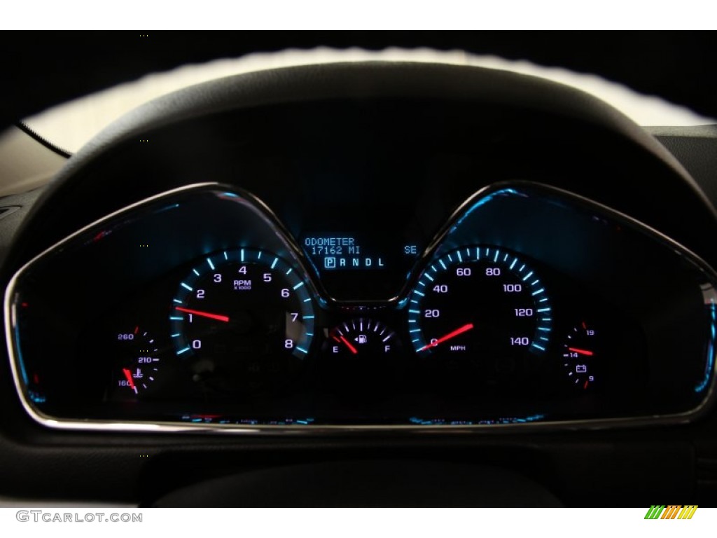 2013 Chevrolet Traverse LT AWD Gauges Photos