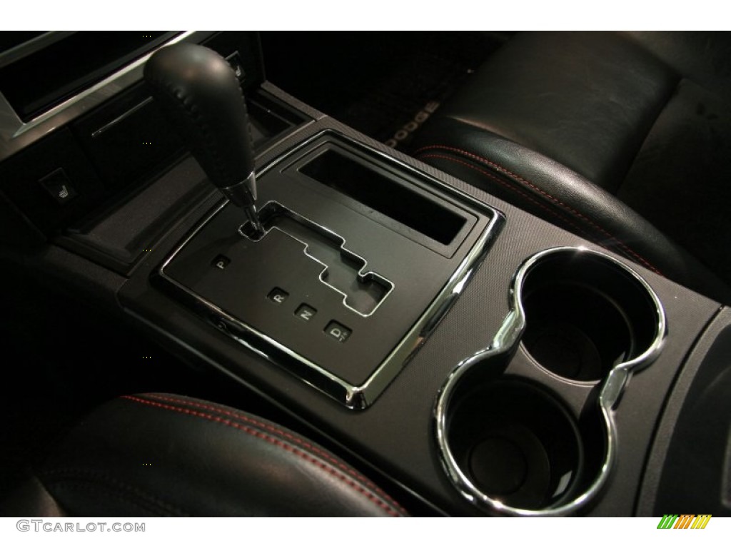 2008 Dodge Charger R/T Transmission Photos