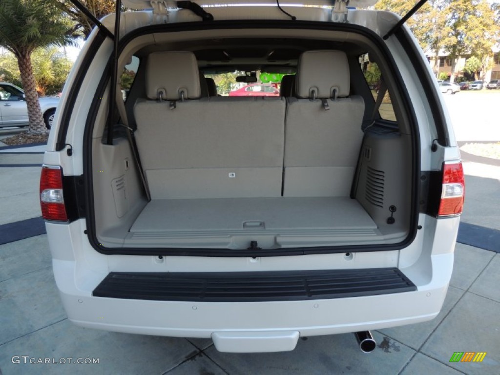 2013 Navigator 4x2 - White Platinum Metallic Tri-Coat / Stone photo #5