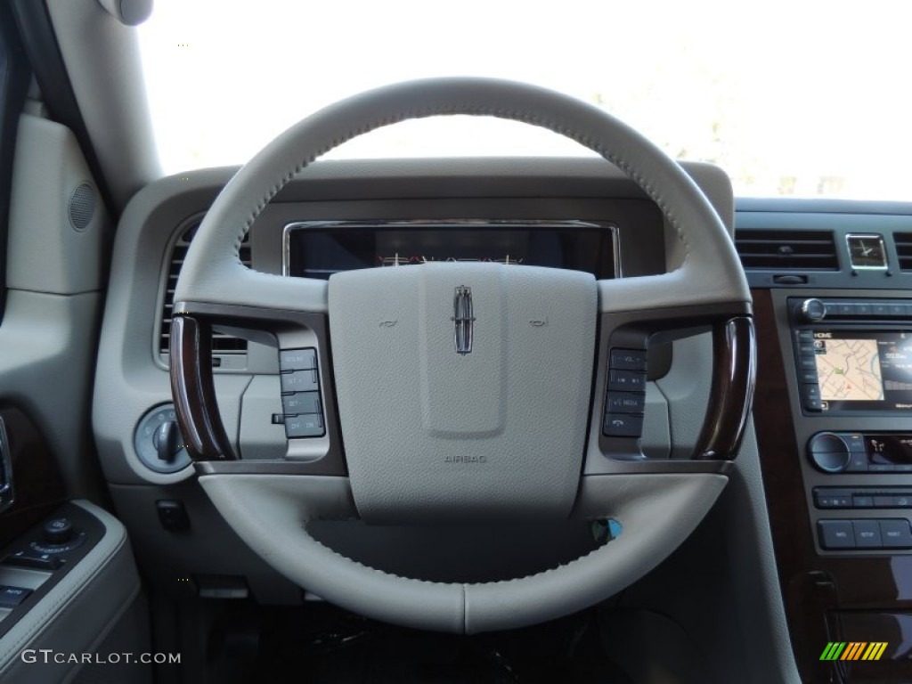 2013 Lincoln Navigator 4x2 Steering Wheel Photos