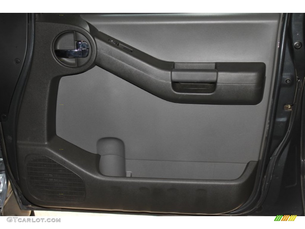 2006 Xterra SE - Night Armor Pearl / Steel/Graphite photo #24