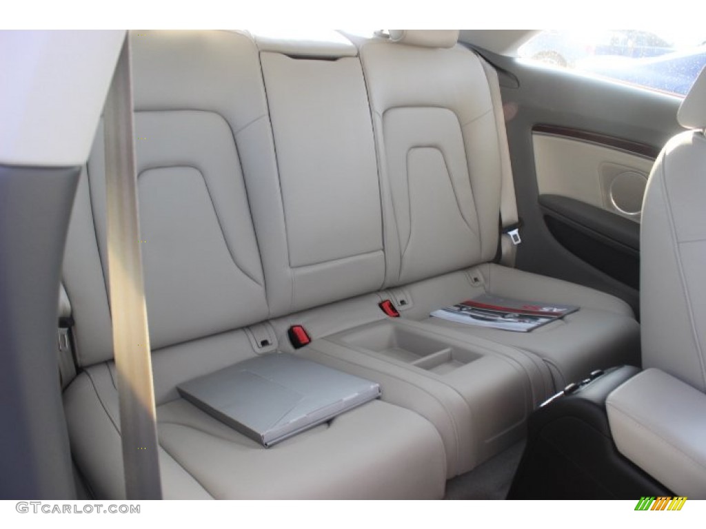 Light Grey Interior 2011 Audi A5 2.0T quattro Coupe Photo #88719484