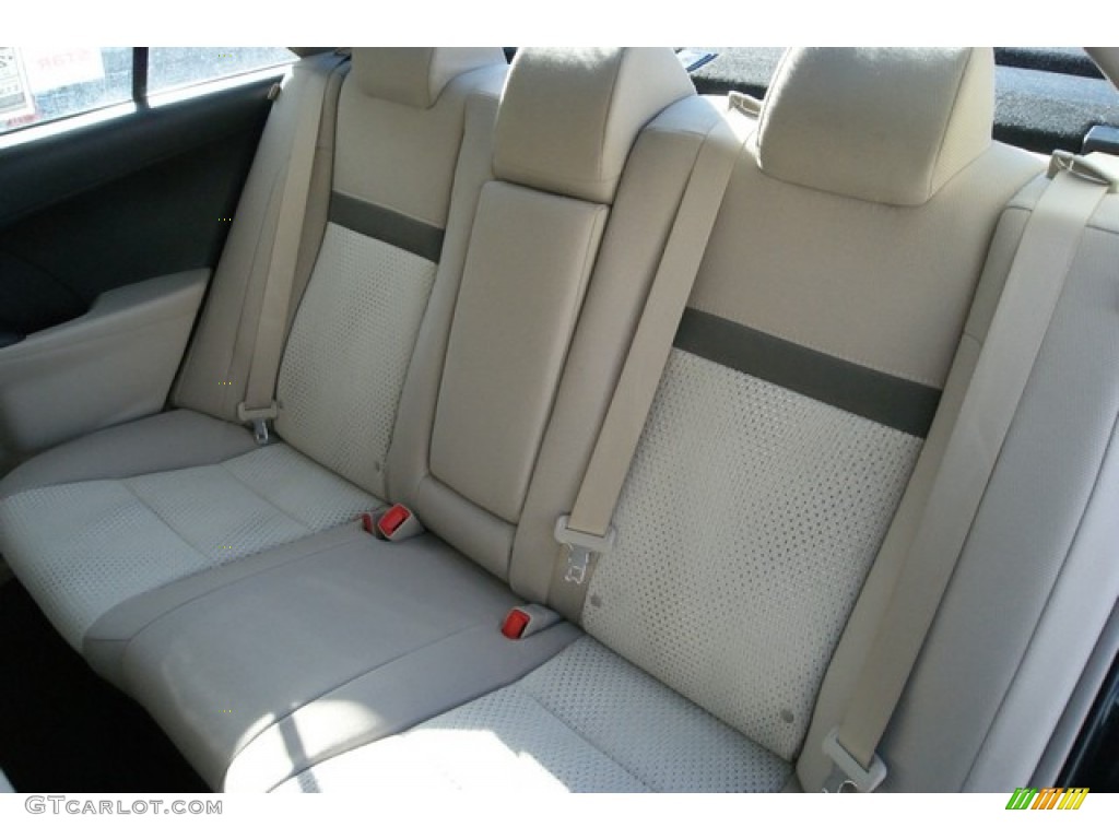 2014 Camry LE - Cosmic Gray Metallic / Ivory photo #7