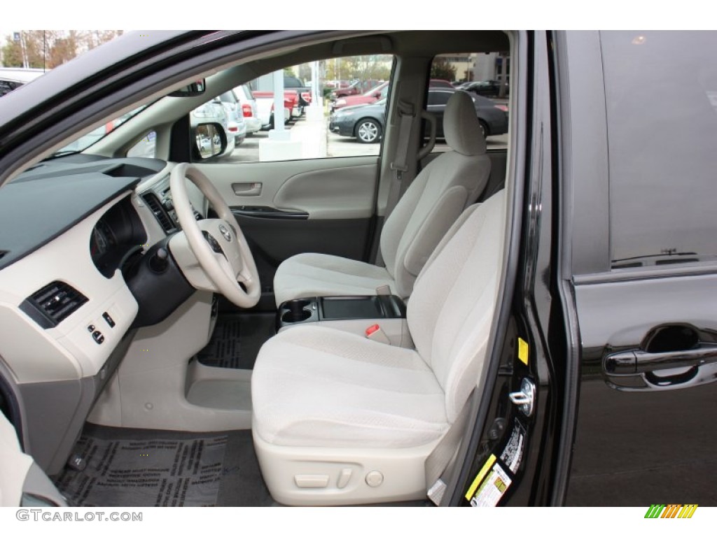 2011 Sienna LE - Black / Light Gray photo #10