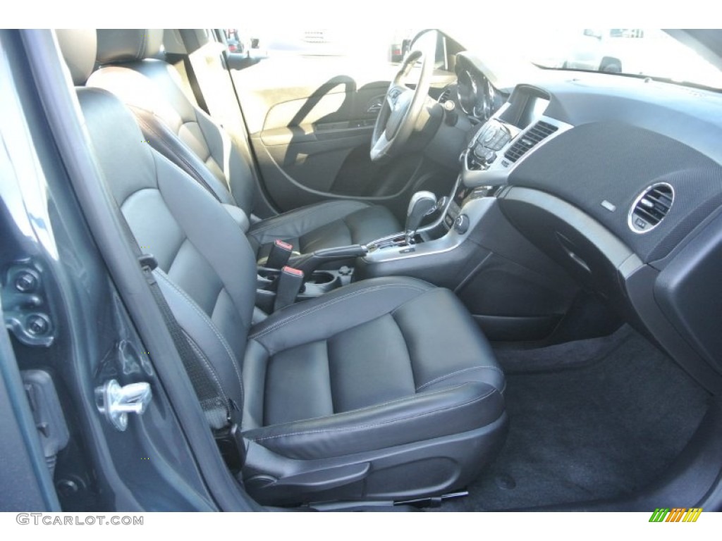 2013 Chevrolet Cruze LTZ/RS Front Seat Photos