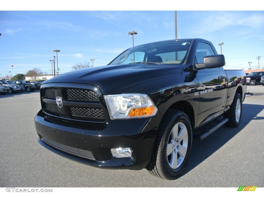 Black Dodge Ram 1500