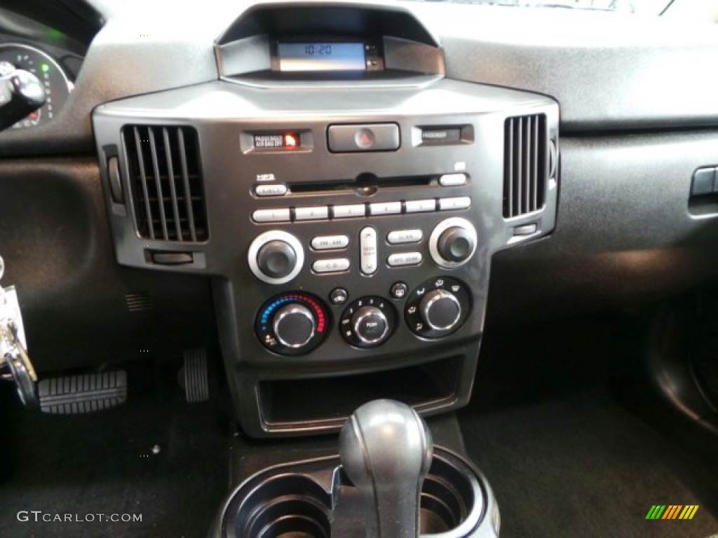 2008 Endeavor LS AWD - Liquid Silver Metallic / Black photo #22