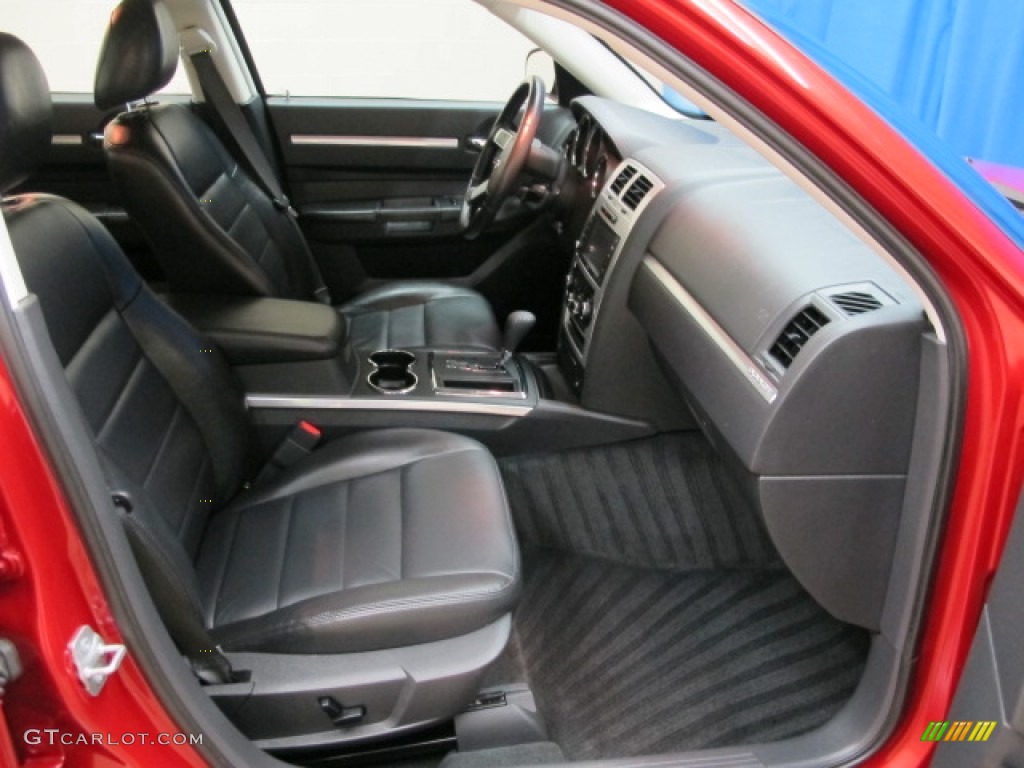 2008 Charger R/T - Inferno Red Crystal Pearl / Dark Slate Gray photo #23