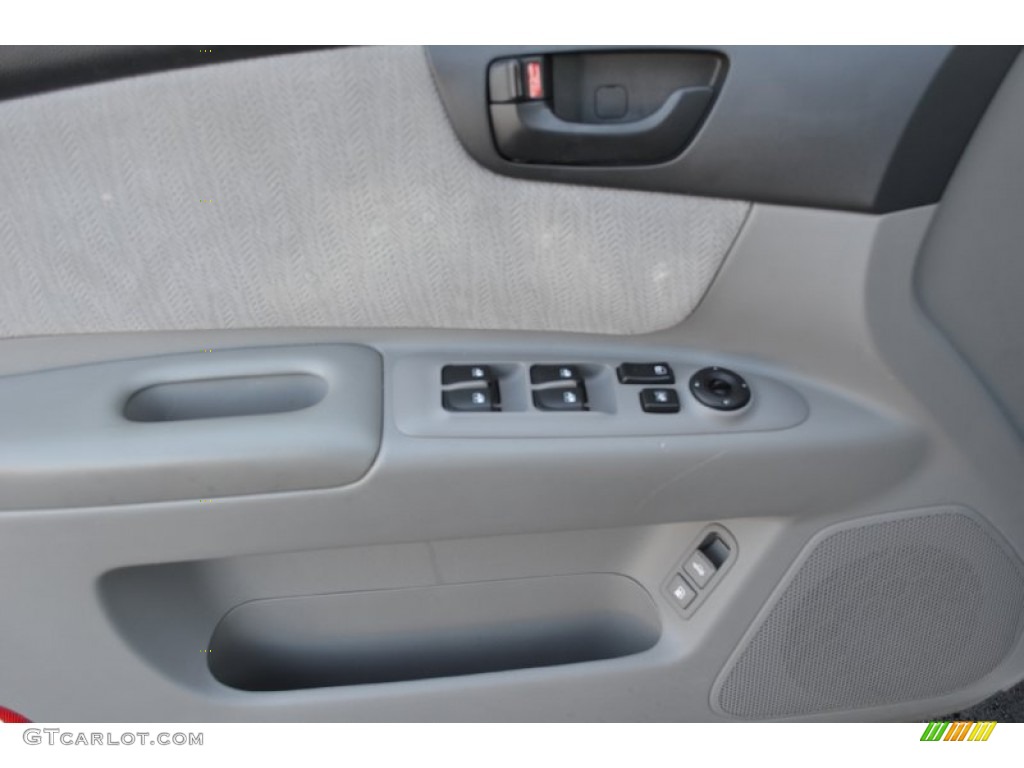 2010 Optima LX - Clear White / Gray photo #8