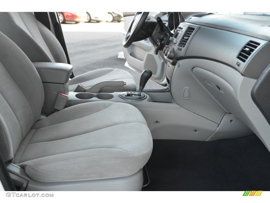 2010 Optima LX - Clear White / Gray photo #13