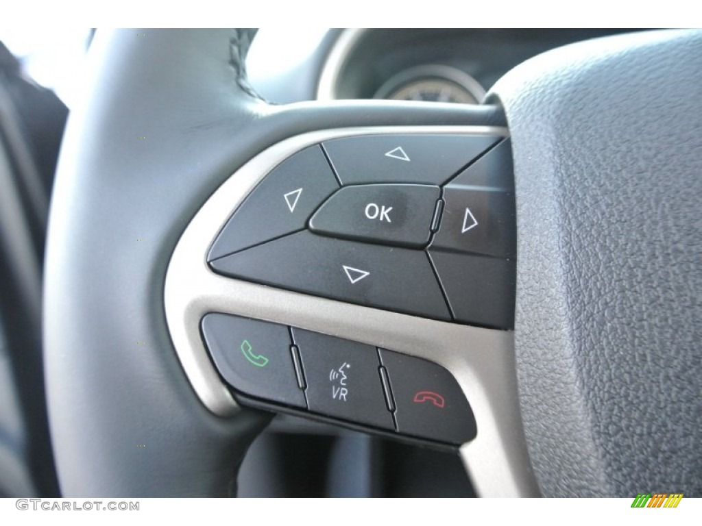 2014 Jeep Cherokee Latitude Controls Photo #88733850